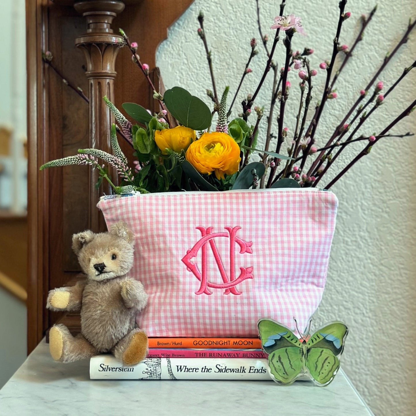 petite pouch